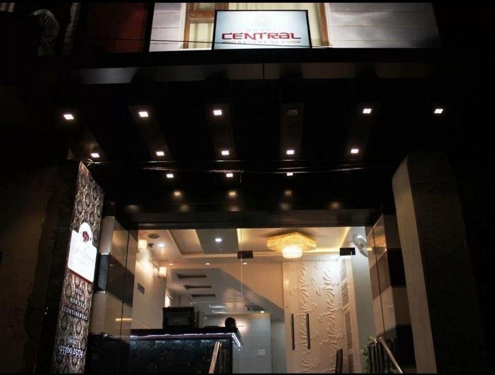 Hotel Central Residency Varanasi Esterno foto