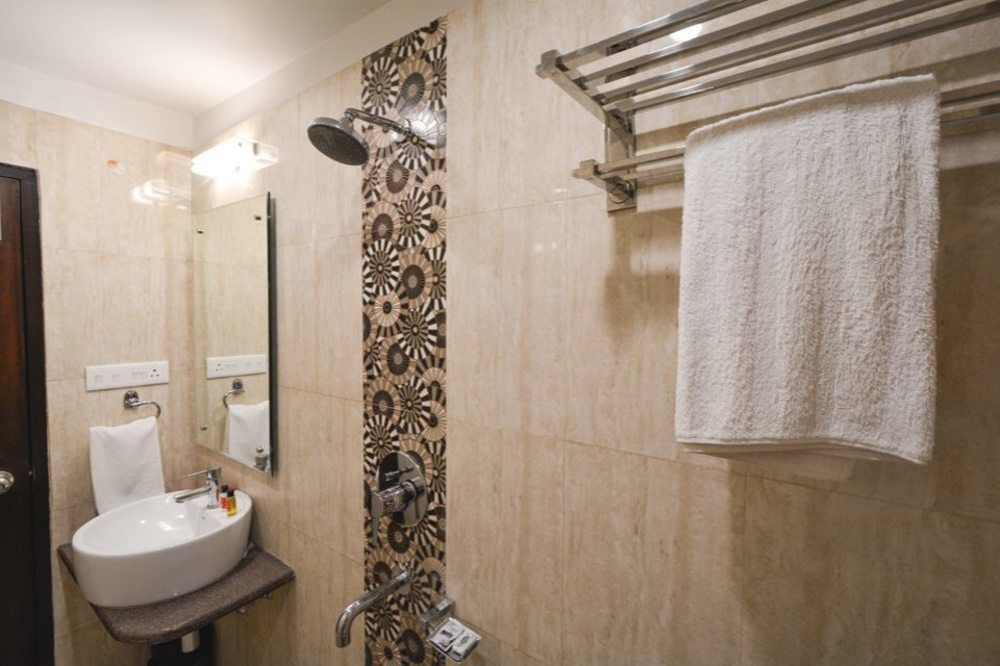 Hotel Central Residency Varanasi Esterno foto