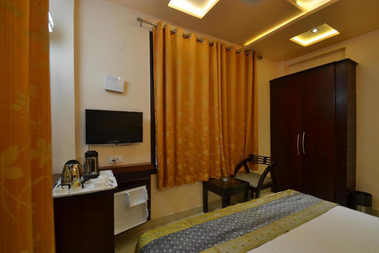 Hotel Central Residency Varanasi Esterno foto